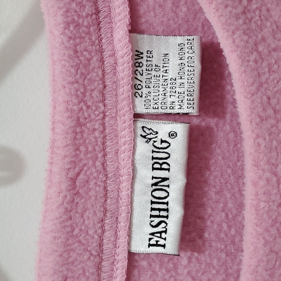 Cozy women's plus sizesweatshirt w/ snowman - Picture 3 of 5